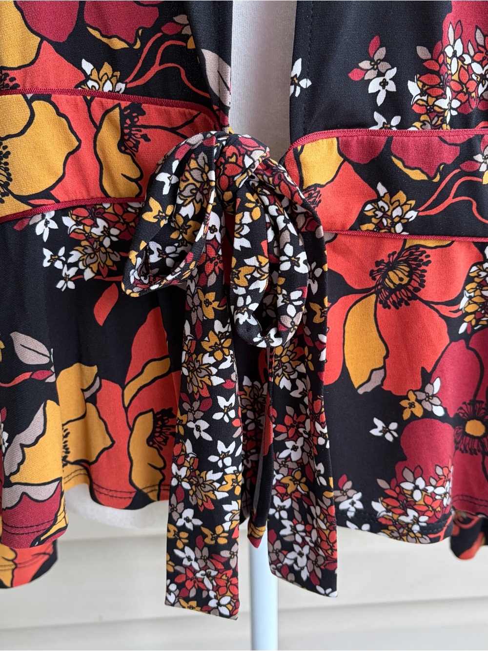•Susan Graver• Floral Tie Front Peplum Cardigan Jacket - Size Large - Picture 3 of 8